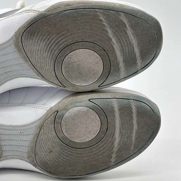 Nike Dance Athletic Shoes Leather Womens Size 10 White Silver 366191-103 - Picture 14 of 16